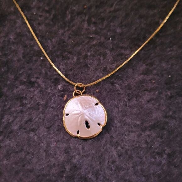 Vintage Napier Sand Dollar Necklace And Earrings Set Gold Toned Chain - Picture 3 of 9